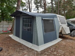 przedsionek N126 do przyczepy Niewiadów