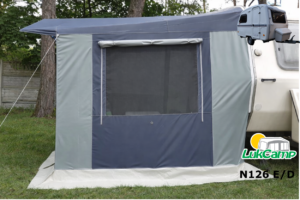 Przedsionek do przyczepy Niewiadów N126E 4,2x2,5 – widok boku