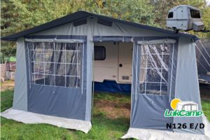 Przedsionek do przyczepy Niewiadów N126E 4,2x2,5 – widok przodu